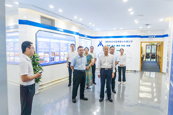 郑州信息工程职业学院领导一行莅临K8凯发(中国)技术考察研讨 郑州信息工程职业学院领导一行莅临K8凯发(中国)技术考察研讨